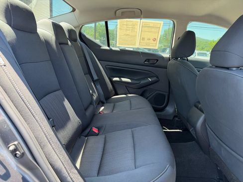 Used 2024 Nissan Altima 2.5 SV FWD image 18