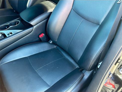 Used 2023 INFINITI Q50 Sensory image 20