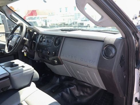 Used 2016 Ford F650 2WD Crew Cab Super Duty image 35