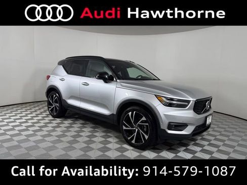 Used 2019 Volvo XC40 T5 R-Design AWD/4WD image 1
