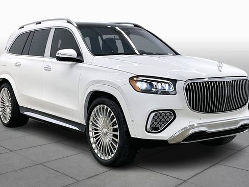 New 2026 Mercedes-Benz Maybach GLS 600 4MATIC image 2