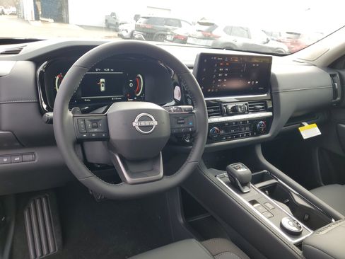 New 2026 Nissan Pathfinder SL w/ SL Premium Package AWD/4WD image 8