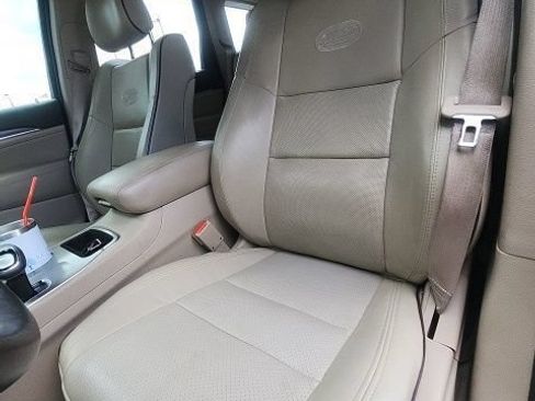 Used 2015 Jeep Grand Cherokee Overland w/ Advanced Technology Group RWD image 24