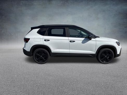 New 2026 Volkswagen Taos SE AWD/4WD image 6