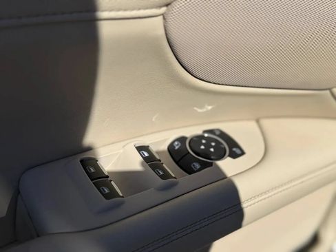 Used 2019 Lincoln MKZ Reserve FWD image 41