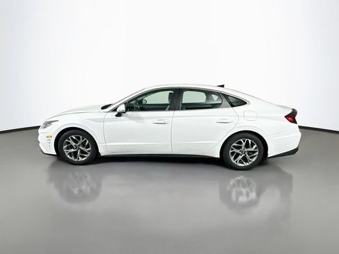 Used 2023 Hyundai Sonata SEL FWD image 3
