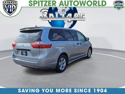 Used 2020 Toyota Sienna L image 7