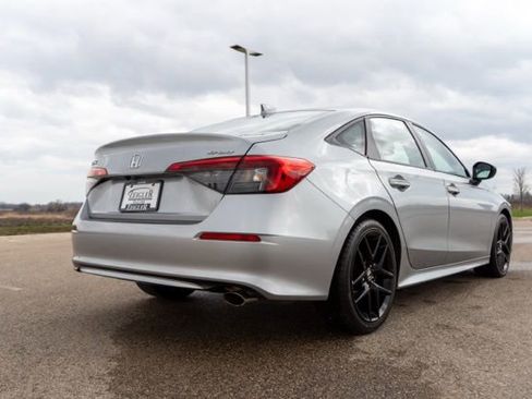 Used 2024 Honda Civic Sport image 7