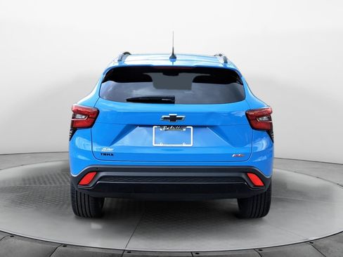 Used 2024 Chevrolet Trax RS w/ Driver Confidence Package FWD image 6