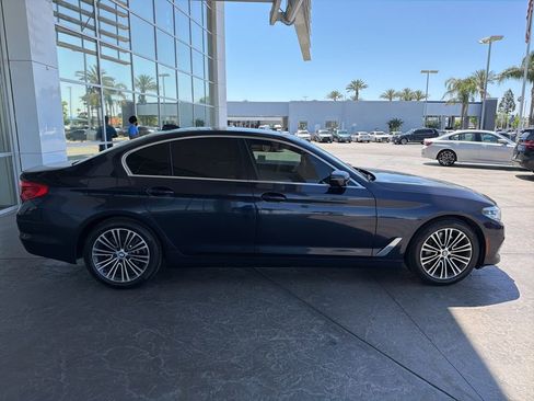 Used 2019 BMW 540i w/ Convenience Package image 3