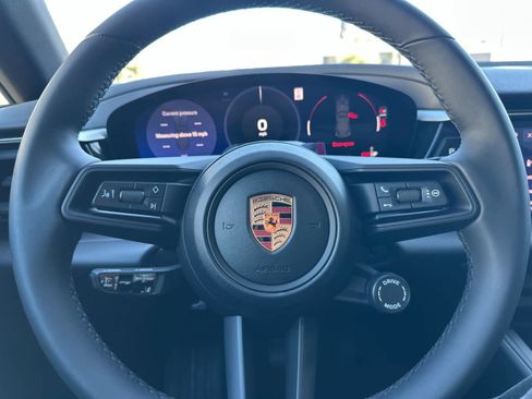 New 2026 Porsche Macan Electric RWD image 26