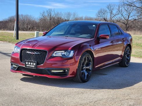 Used 2020 Chrysler 300 S w/ 300S Premium Group image 3