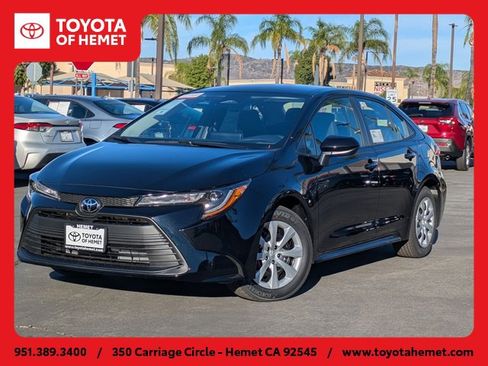 Used 2026 Toyota Corolla LE image 1