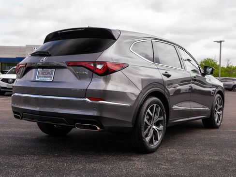 Certified 2022 Acura MDX SH-AWD w/ Technology Package image 12