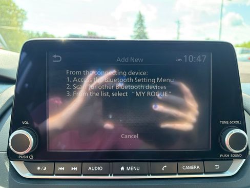 Used 2023 Nissan Rogue SV AWD/4WD image 16