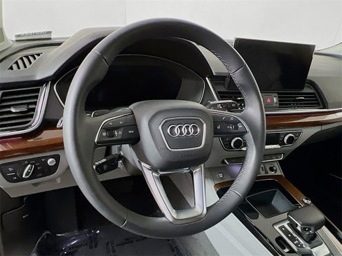 Used 2022 Audi Q5 2.0T Prestige image 12