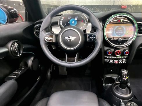 Used 2024 MINI Cooper S FWD image 8
