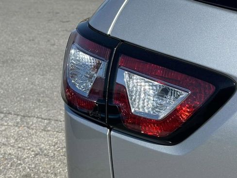 Used 2015 Chevrolet Traverse LT w/ Traveler's Package image 30