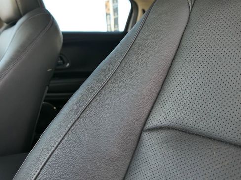 Used 2021 Honda HR-V EX-L image 9