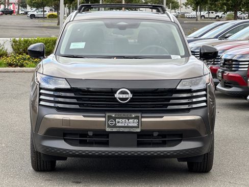 New 2026 Nissan Kicks SV w/ SV Premium Package image 6