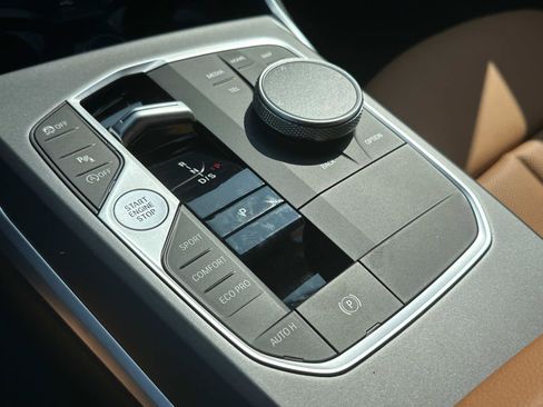 Used 2025 BMW 230i xDrive 230i xDrive w/ Premium Package image 6