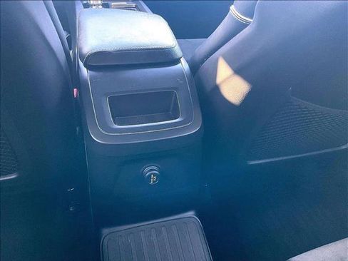 Used 2019 Volvo XC60 T8 R-Design w/ Protection Package Premier image 25