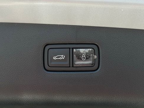 New 2026 Genesis GV70 2.5T Advanced image 17