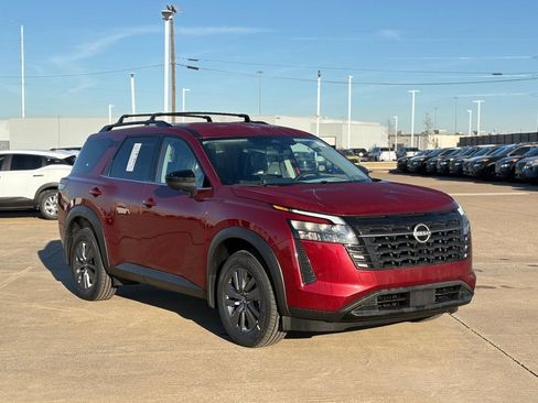 New 2026 Nissan Pathfinder SV image 5