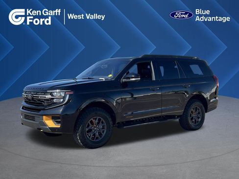 Certified 2025 Ford Expedition Tremor AWD/4WD image 1