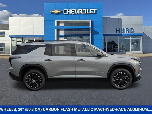 New 2026 Chevrolet Traverse LT w/ Sun and Wheel Package image 3