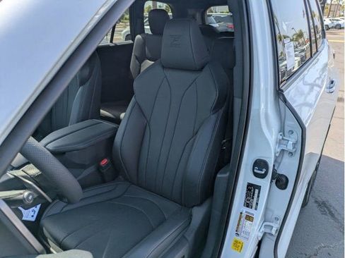 New 2026 Lexus TX 500h AWD image 11