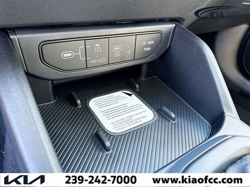 New 2025 Kia K4 EX image 28