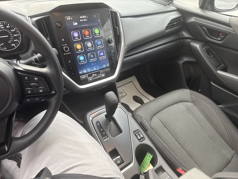 Used 2024 Subaru Crosstrek 2.0i Premium image 22