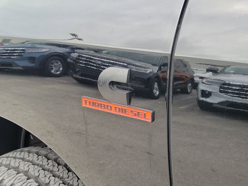 Used 2024 RAM 2500 Laramie w/ Night Edition image 28