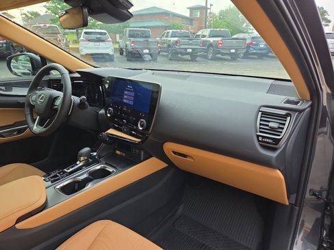 Used 2025 Lexus NX 350 AWD w/ Accessory Package (2T) image 12