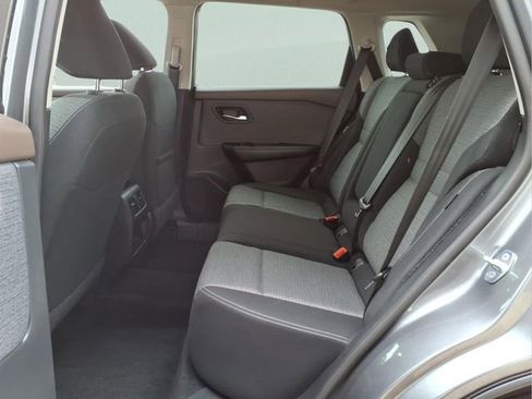 Used 2023 Nissan Rogue SV image 21