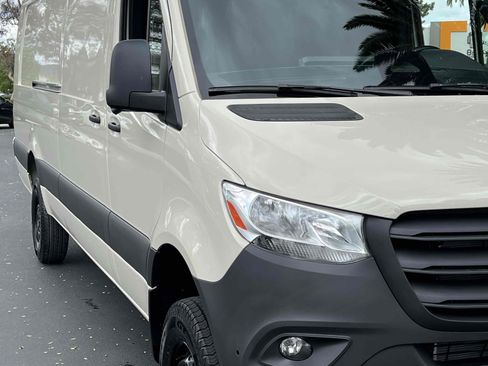 Used 2025 Mercedes-Benz Sprinter 2500 image 51