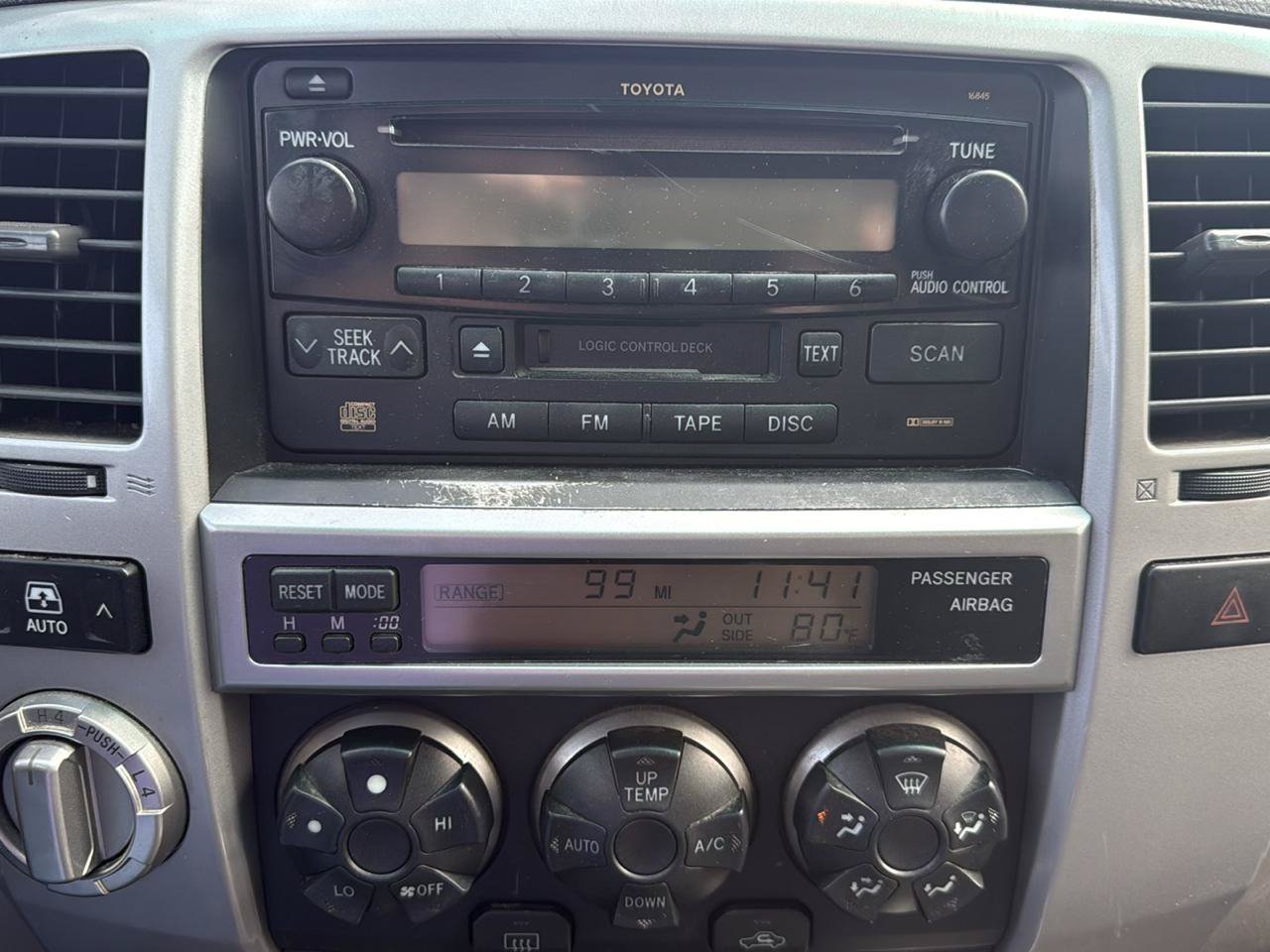 Used 2005 Toyota 4Runner SR5 AWD/4WD image 21
