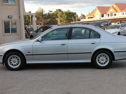 Used 1997 BMW 528i Sedan RWD image 5