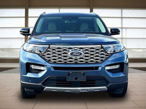 Used 2020 Ford Explorer Platinum w/ Premium Technology Package AWD/4WD image 3