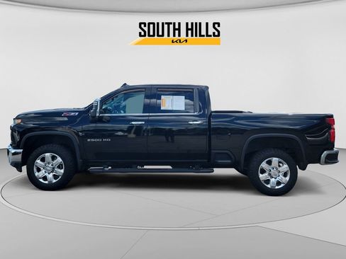 Used 2020 Chevrolet Silverado 2500 LTZ AWD/4WD image 2