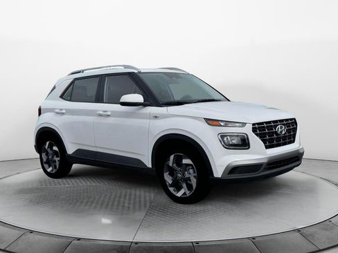 New 2026 Hyundai Venue SEL image 10