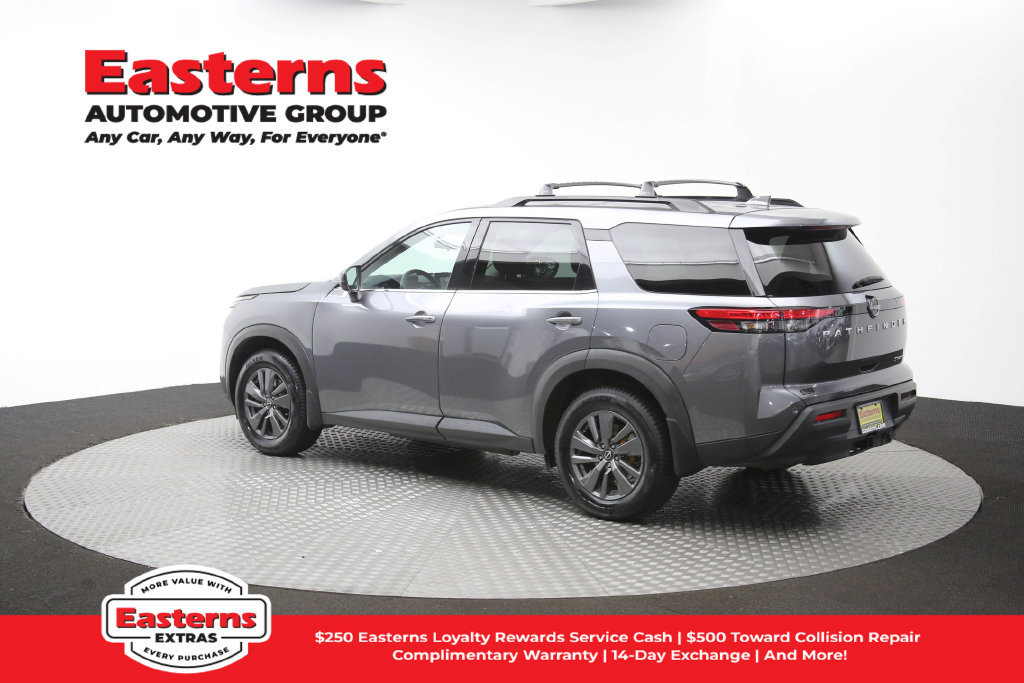 Used 2023 Nissan Pathfinder SV w/ SV Premium Package AWD/4WD image 68
