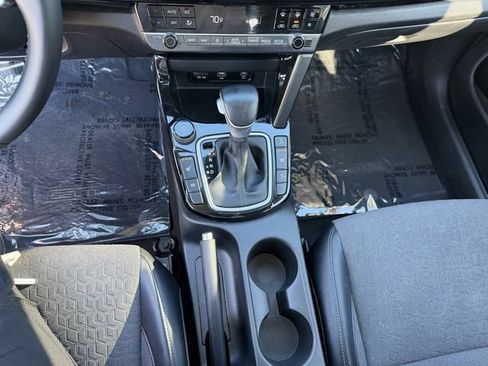 Certified 2024 Kia Seltos S AWD/4WD image 25