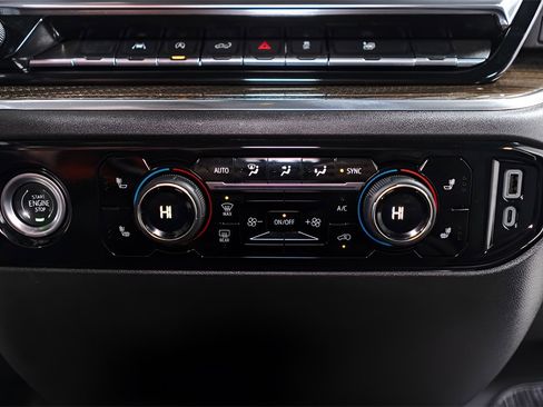 Used 2023 Chevrolet Silverado 1500 LT image 15