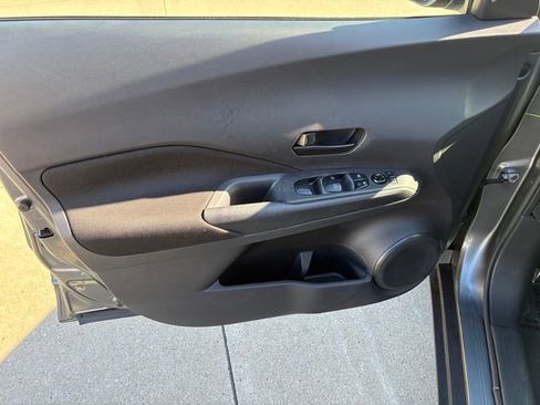Used 2024 Nissan Kicks S image 24