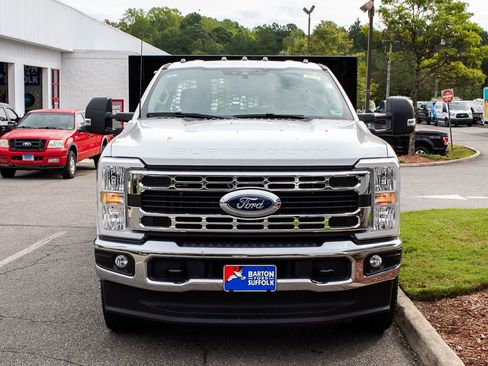 New 2025 Ford F350 XL w/ XL Chrome Package image 2