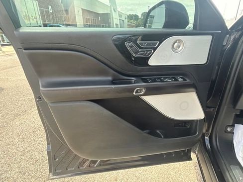 Used 2024 Lincoln Aviator Reserve w/ Equipment Group 201A AWD/4WD image 10