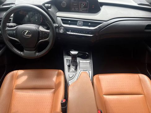 Used 2020 Lexus UX 200 w/ Accessory Package 2 FWD image 11