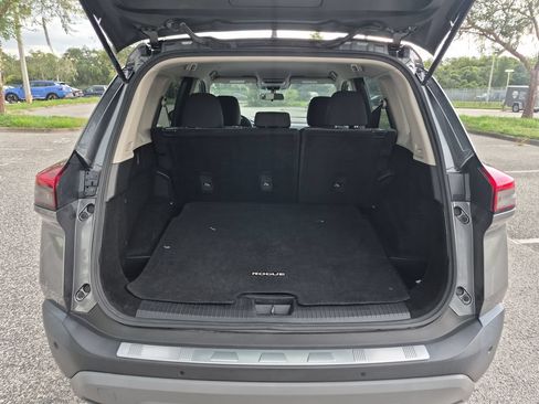 Used 2023 Nissan Rogue SV FWD image 7